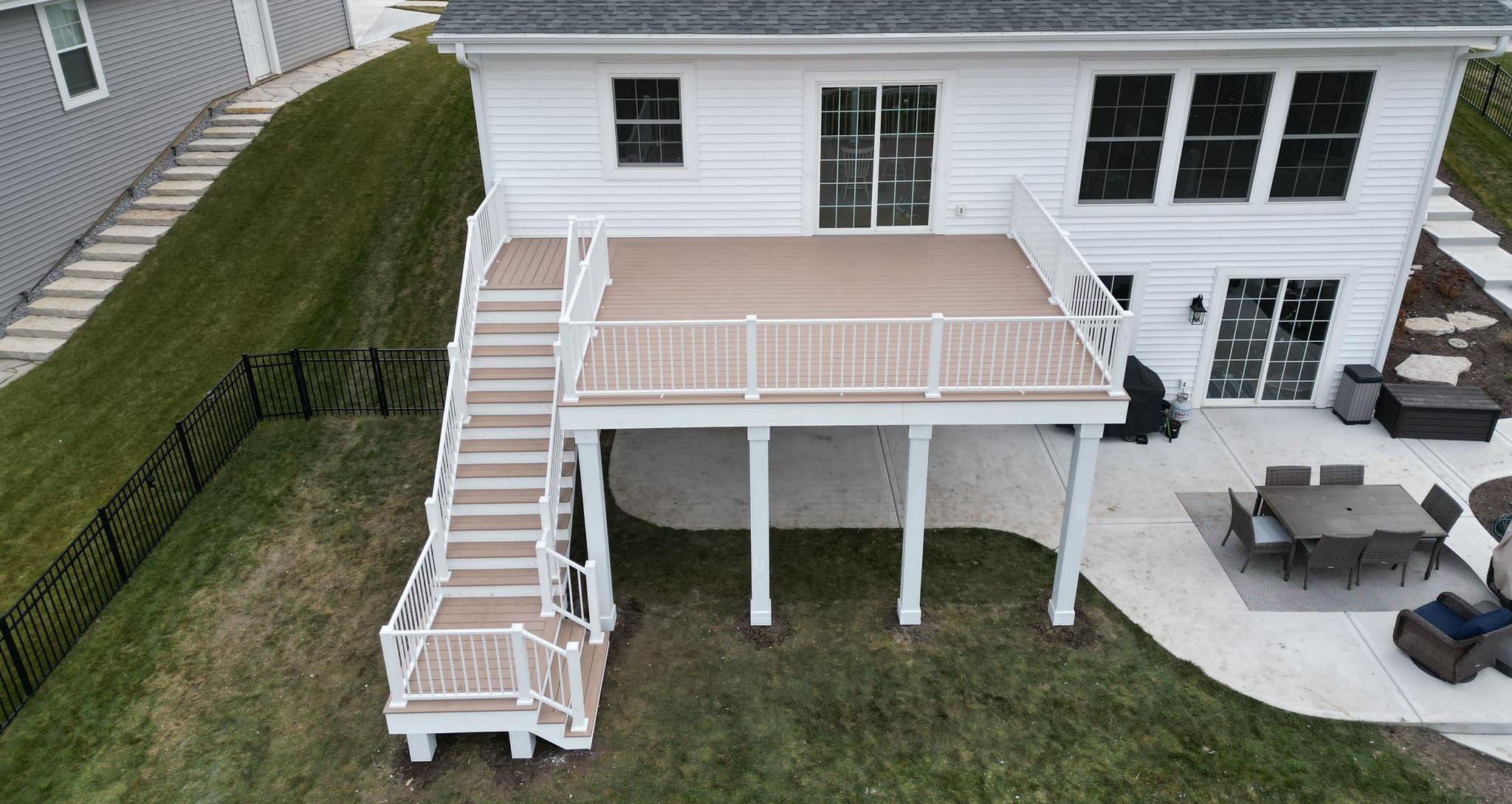TimberTech Composite Decking We construct our decks using high-quality TimberTech composite decking which has several advantages in terms of build quality, durability, and visual appeal to suit your specific preferences.